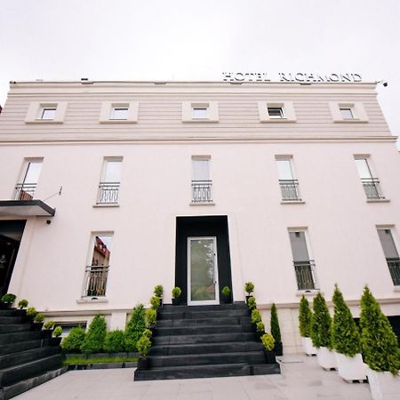 Richmond Hotel 코르처 외부 사진