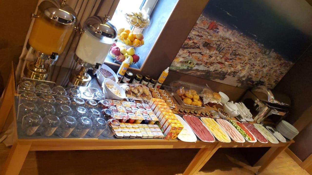 Richmond Hotel 코르처 외부 사진