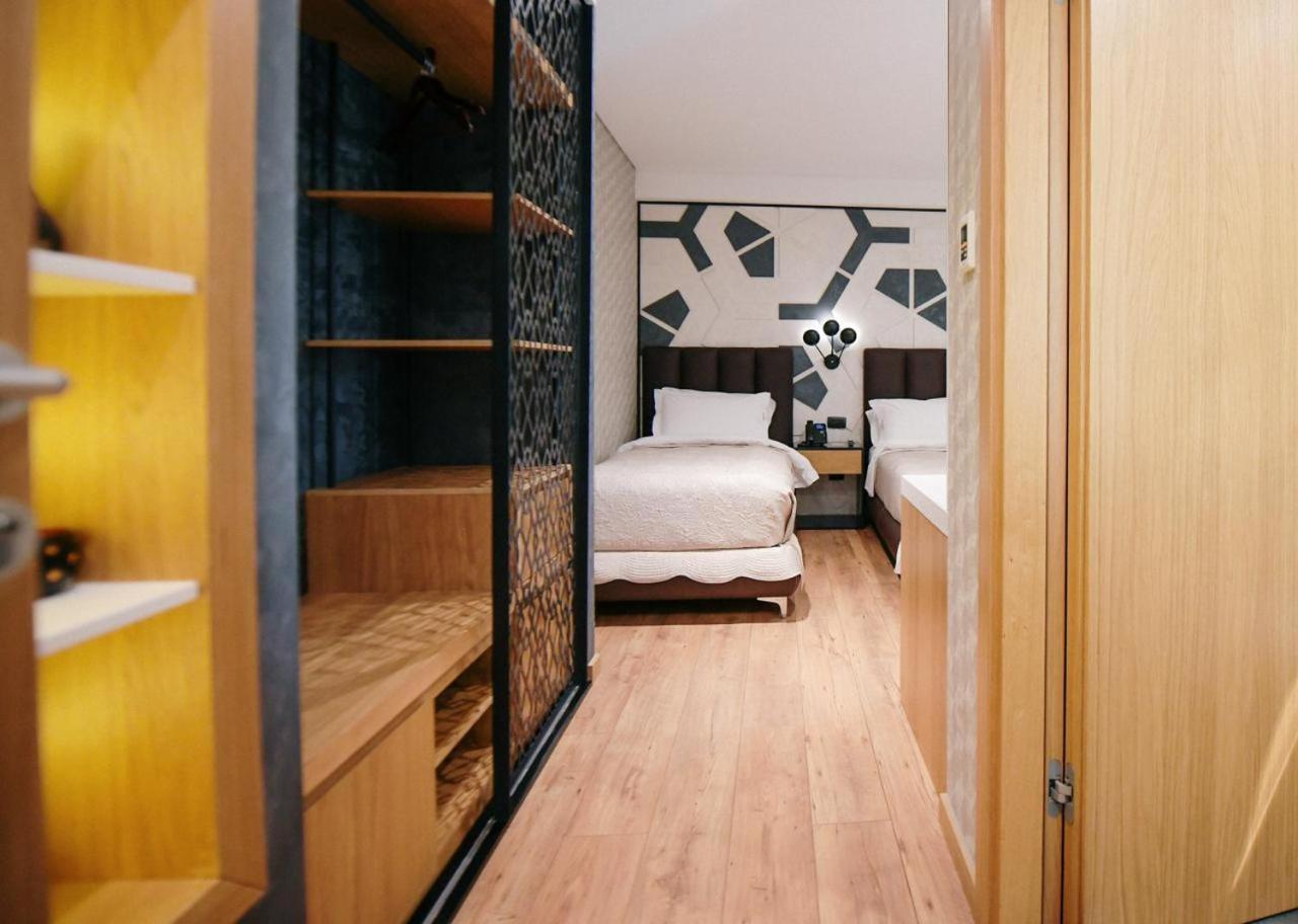 Richmond Hotel 코르처 외부 사진