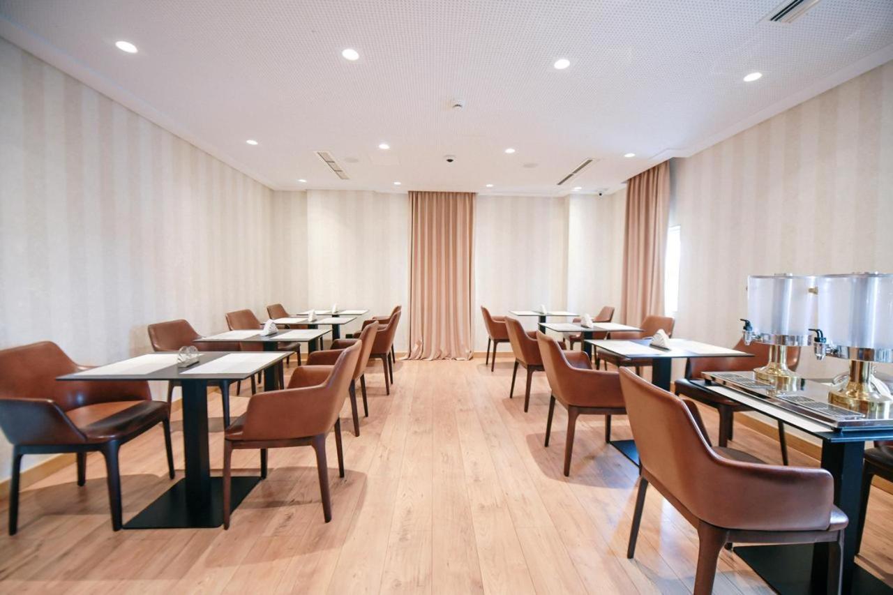 Richmond Hotel 코르처 외부 사진