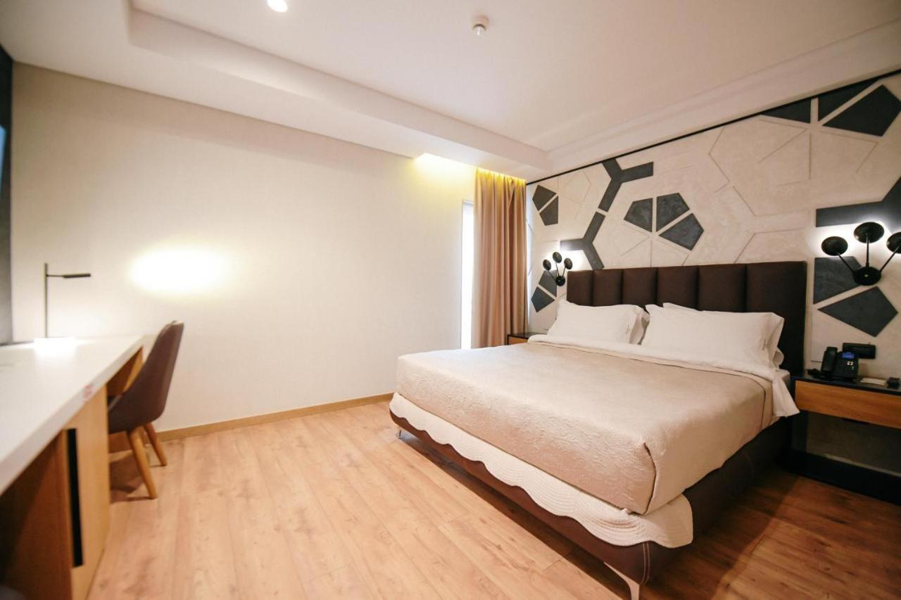 Richmond Hotel 코르처 외부 사진