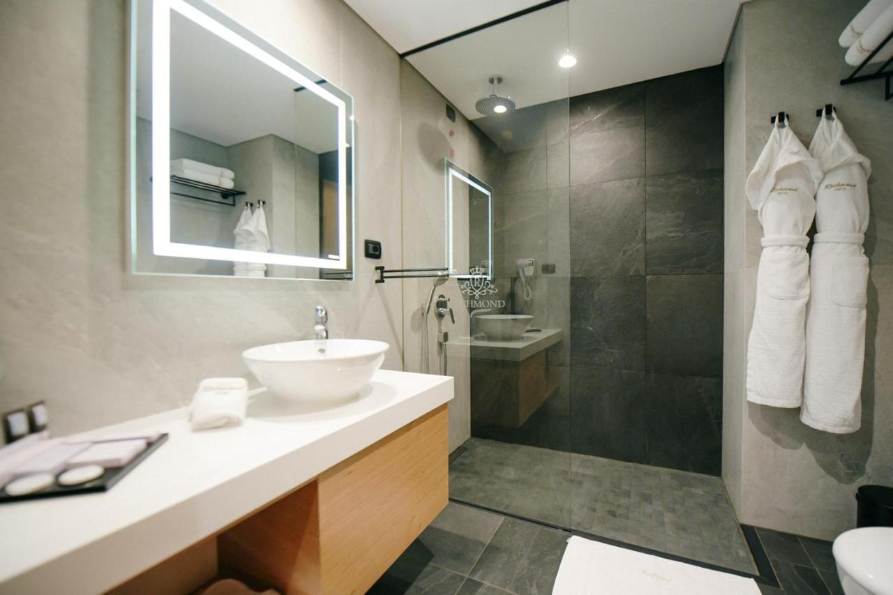 Richmond Hotel 코르처 외부 사진
