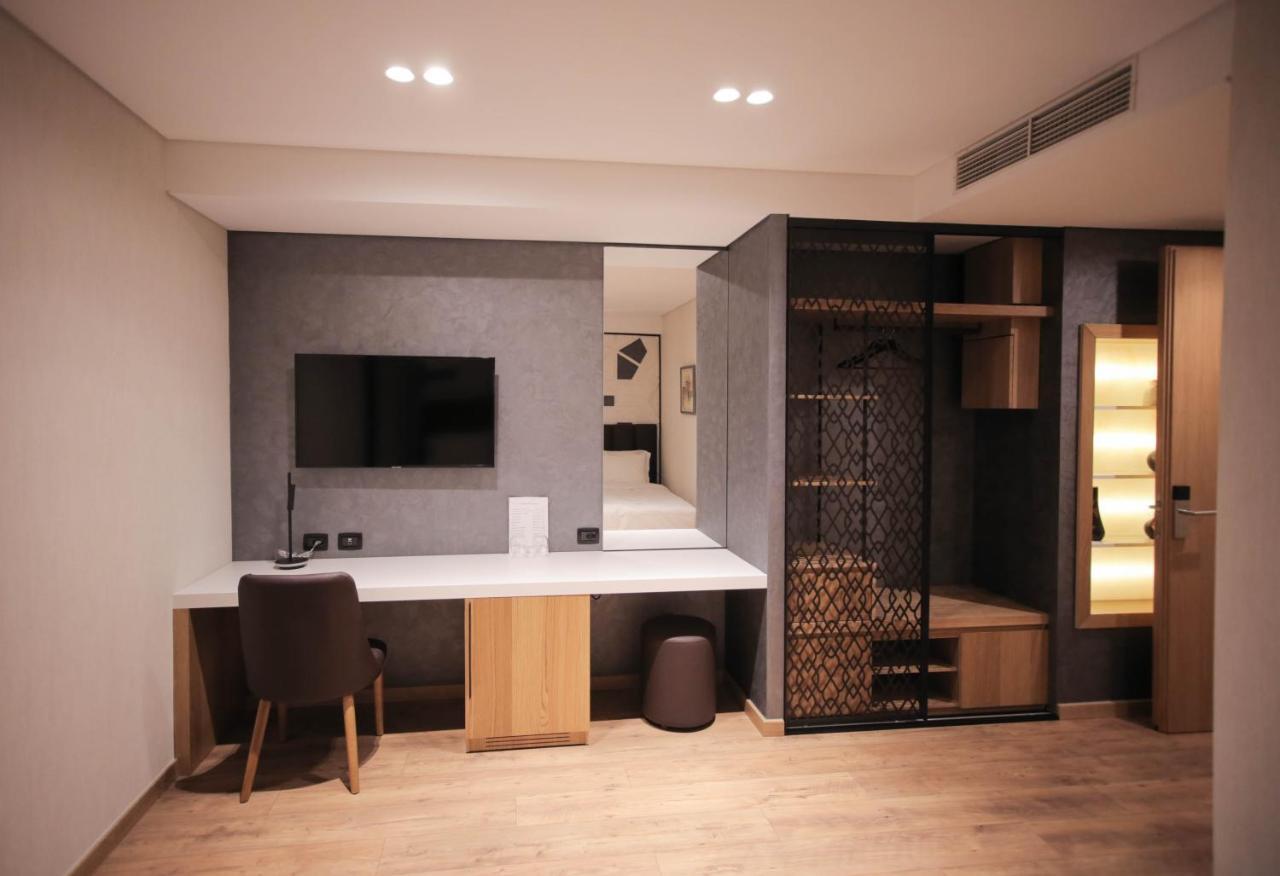 Richmond Hotel 코르처 외부 사진