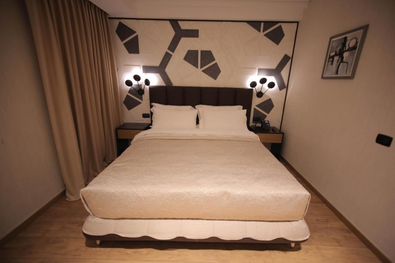 Richmond Hotel 코르처 외부 사진