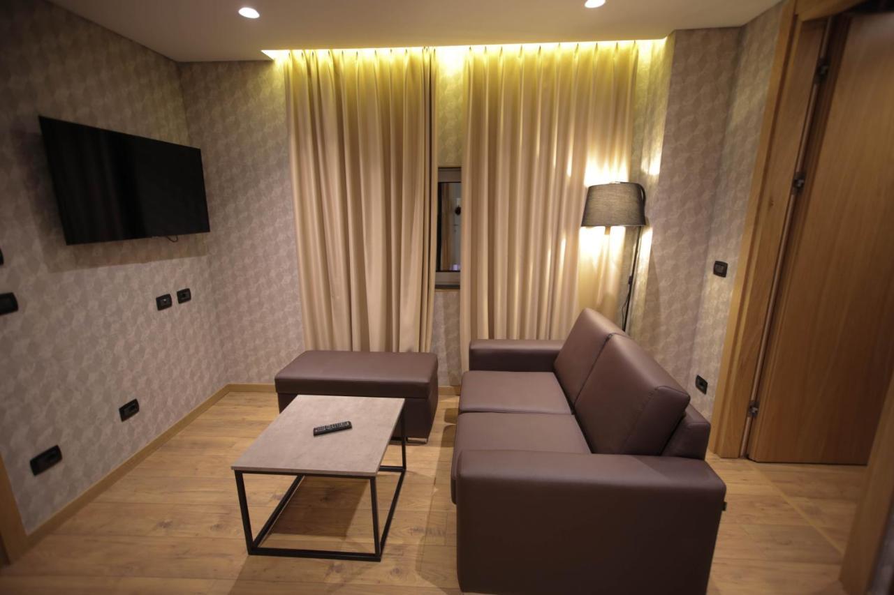 Richmond Hotel 코르처 외부 사진