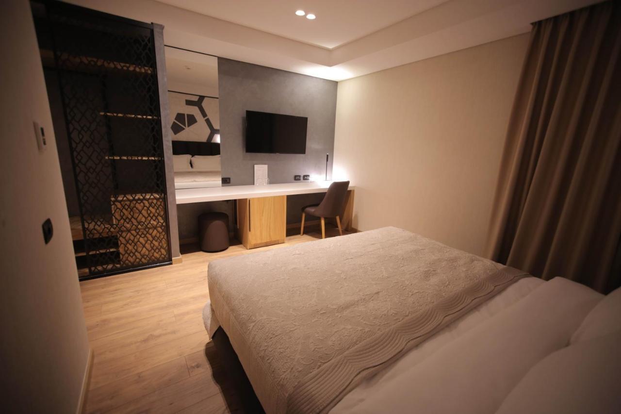 Richmond Hotel 코르처 외부 사진
