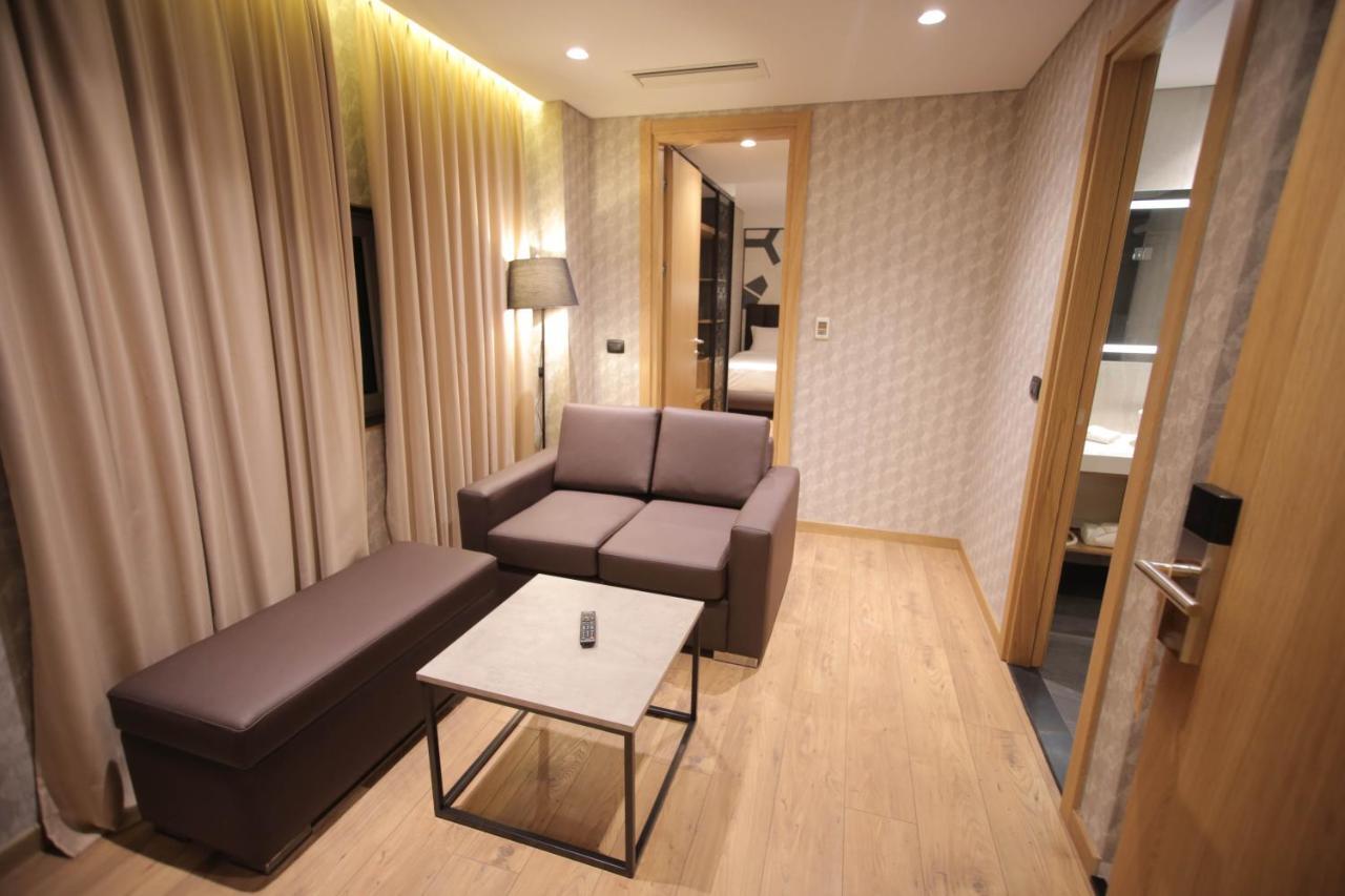 Richmond Hotel 코르처 외부 사진